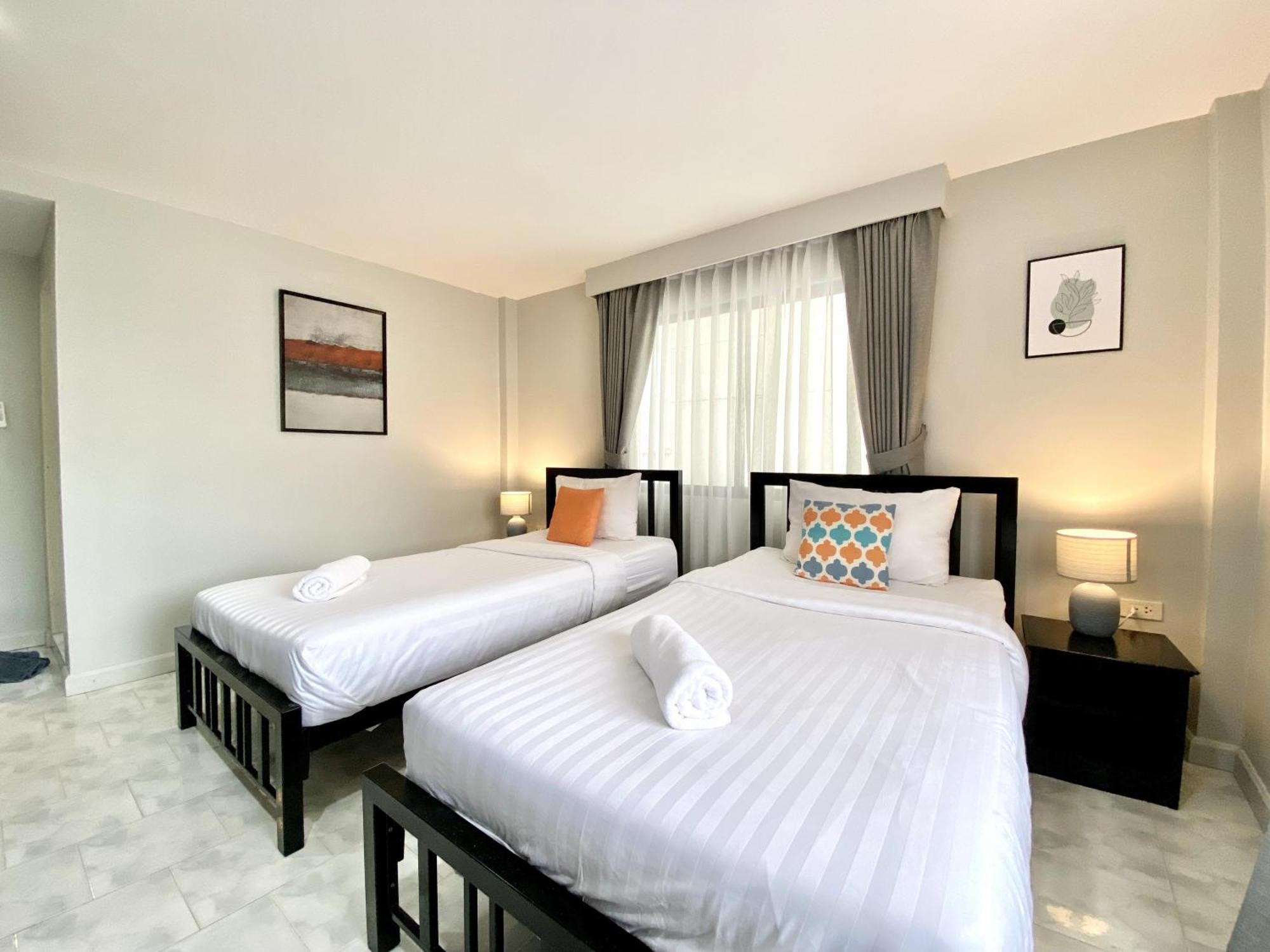 Beachwalk Minotel Patong Exterior foto